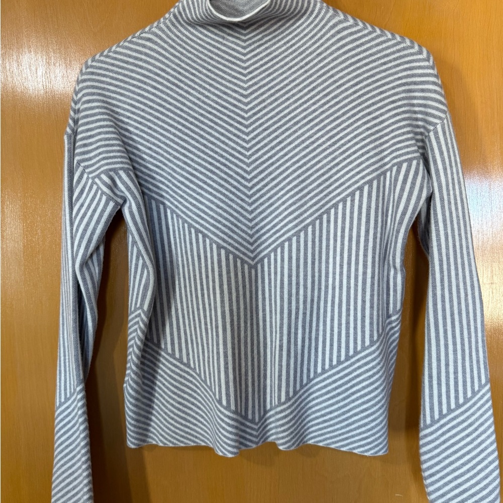 Tahari Gray and White Striped Crew Neck Sweater